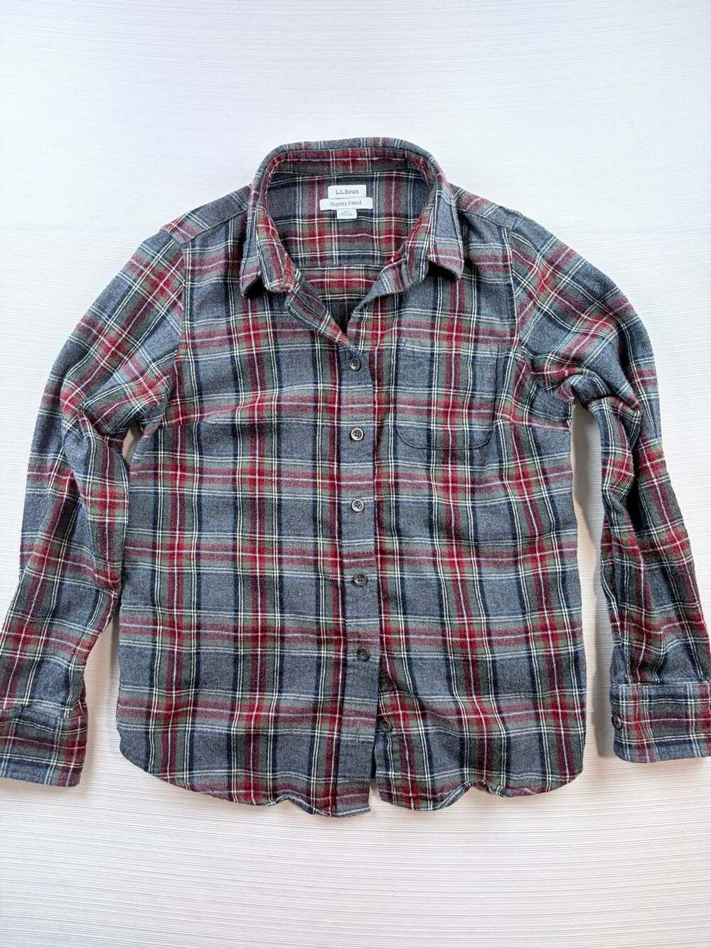 L.L. Bean Slightly Fitted Flannel Shirt Size XS Petite Gray Plaid Button Up